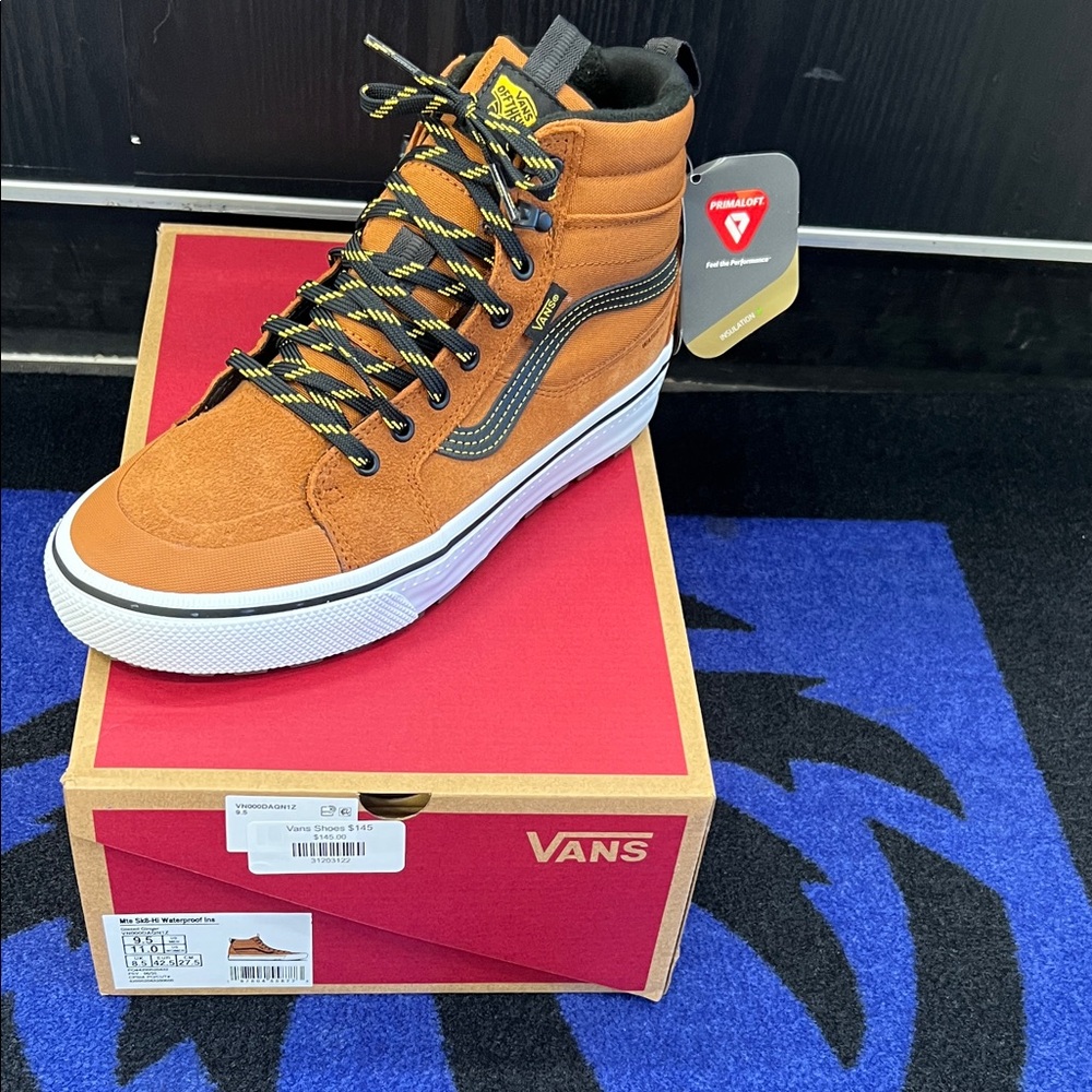 Vans Men's 9.5 Sk8-Hi Waterproof Insulated sneaker